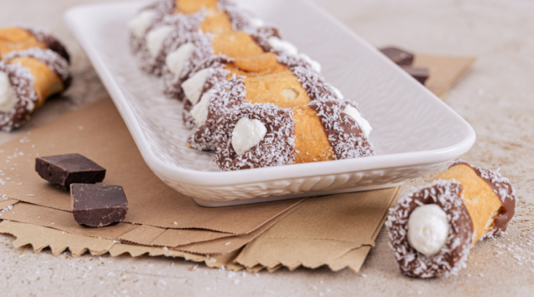 Bounty cannoli s kokosovo moko